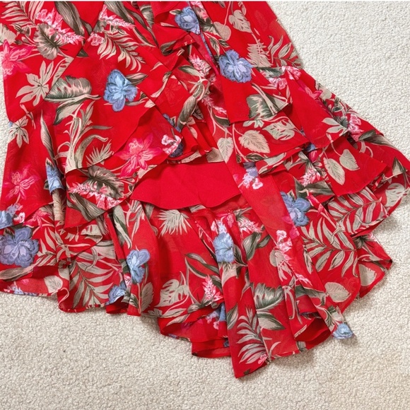 WAYF Clara Wrap Dress Botanical Red Print Floral High Low Ruffle Hem Size Medium - Picture 8 of 16